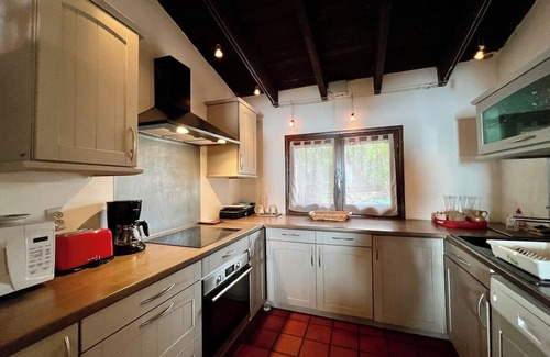 La Turbie Cottage | This cottage is a 3 bedroom(s), 1.5 bathrooms, located in La Turbie, Provence-Alpes-Côte d'Azur.