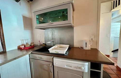 La Turbie Cottage | This cottage is a 3 bedroom(s), 1.5 bathrooms, located in La Turbie, Provence-Alpes-Côte d'Azur.