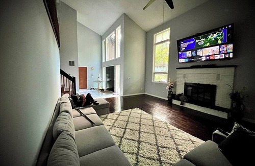 Fishkill House | Spacious Home for The Whole Family w/fitness Area/Playroom for Kids