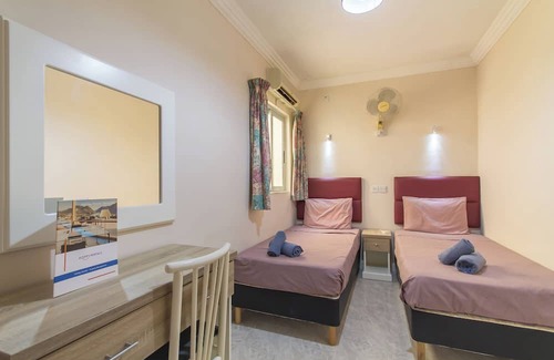 Santa Maria Estate Villa | Merill Pool and Sea, charming Apart 1