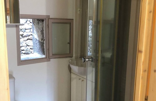 Mozac Apartment | Nid de Lambène Studio Avec Garage