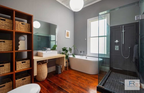 Auckland House | Delightful Garden Villa