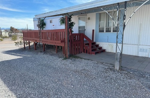 Elephant Butte House | Cozy 2-bedroom mobile home in enchanting Elephant Butte with AC, WiFi, and quiet