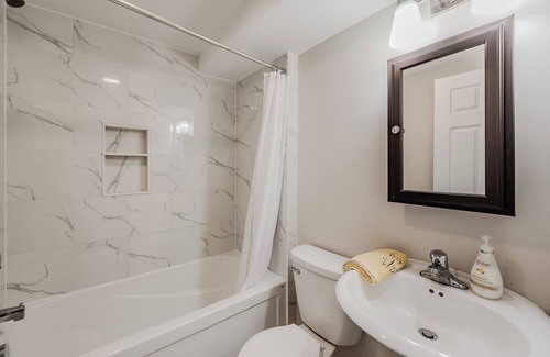 Cambridge Apartment | Charming Cambridge Retreat: Modern 2BR with Parking, Steps from Shops & Dining