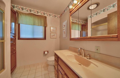 Port Sanilac House | BeachFront Couples Getaway w Starlink & Sunrises!