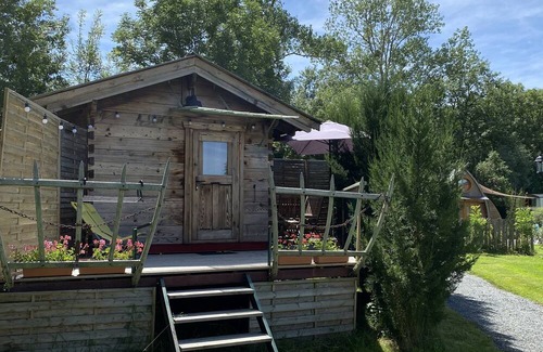 Saint-Pardoux House | Null 'Tiny House 3/4 Places' with Shared Pool, Wi-Fi and Air Conditioning