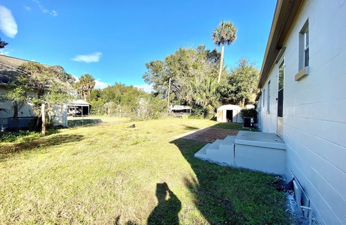 Longwood House | "Discover Longwood's Historic Gems: Cozy 3BR VRBO - Your Home Away!"