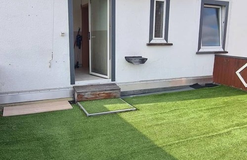 Sandershausen Apartment | Apartment 'Stilvolle Ferienwohnung' with Private Terrace and Wi-Fi