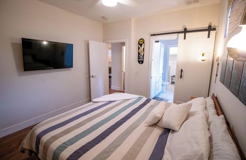 Dawson House | SoCo House - Huge rooftop deck PRIME Location