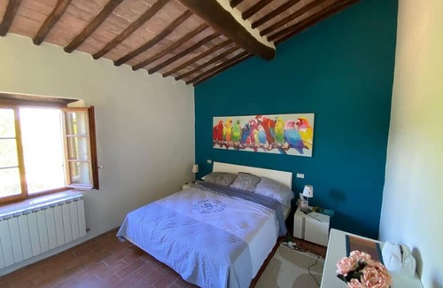 Chiusdino Apartment | Tuscan Countryside Farm Charm by Sea N' Rent