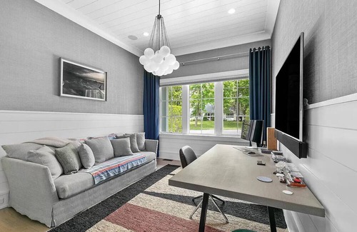 Wainscott House | South of the Highway Wainscott - Modern FarmHouse...Walk to the Beach