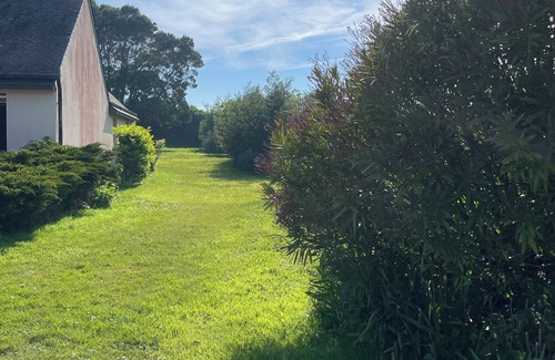 Plouezec House | Large family home between Bilfot and Minard. Enclosed garden, walking distance to beaches, GR!