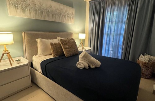 Flamenco Apartment | Stay in Flamenco Beach. Beautiful apartment, just steps from the beach!