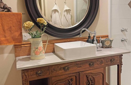 Rutherglen Bed & Breakfast | Perfect Couples Getaway!