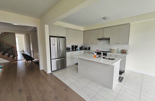 York Regional Municipality House | Cozy room with great amenities
