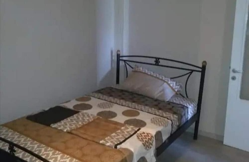 Kavallos Apartment | Apartment 'Villa George' with Mountain View, Private Terrace and Private Garden
