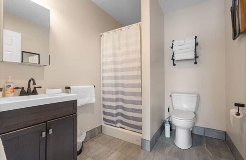 Houghton House | Cabins 3 & 4 - Pontoon boat, snowmobile rentals available next door!