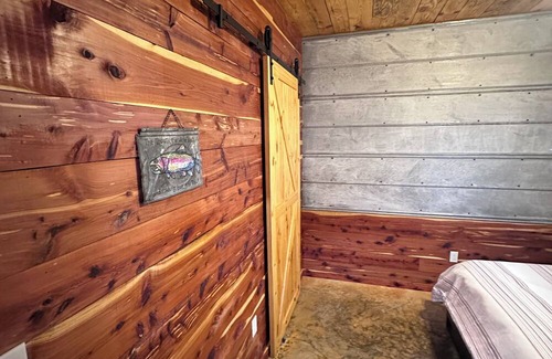 Cotter Cabin | Riverview Cabin in "Trout capital USA"