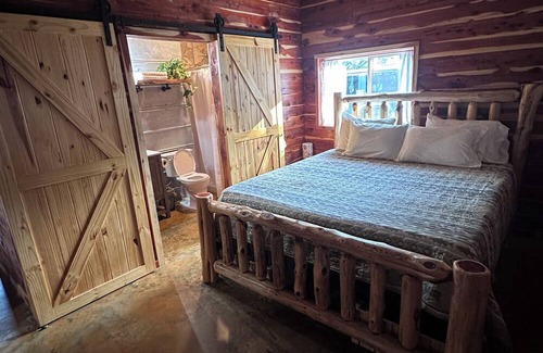 Cotter Cabin | Riverview Cabin in "Trout capital USA"