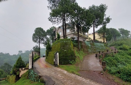 Nahan House | The Fogg, Jamta Secluded Four Bedroom Villa