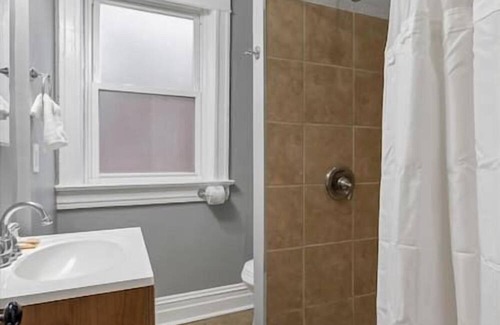 Shaw House | Historic, First and Second Floor Units in Shaw Community STL 1E/2E