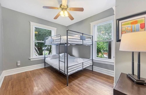 Shaw House | Historic, Second Floor Unit in Shaw Community STL 2E