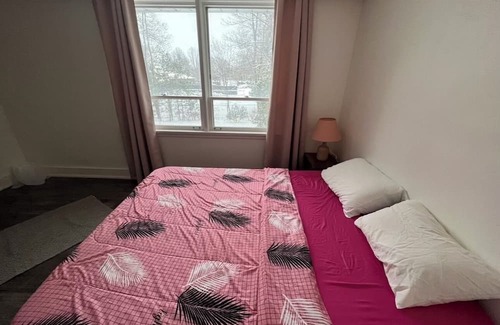 Newtonbrook House | Private and spacious room in Toronto