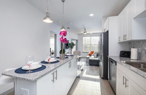 Lewisville Apartment | Tranquil Lakeside 1BD: Pool, Workout & Desk Space