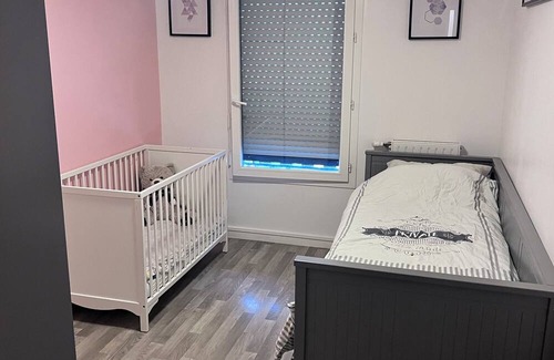 Vaux-le-Penil Apartment | Bel Appartement Dans une Résidence Récente et Sécurisée