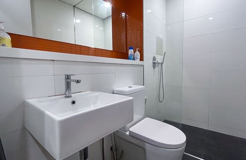Mont Kiara Apartment | A Stylish 1BR Apt Arcoris Mont Kiara KL