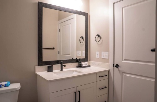 Summerhill Apartment | Modern Downtown ATL Apartment