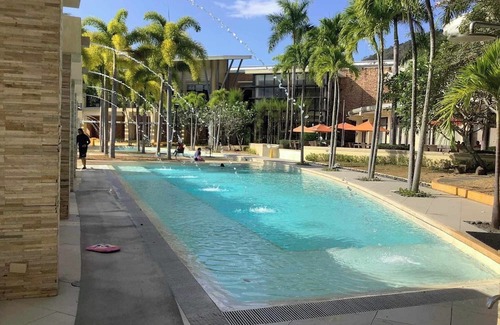 Nasugbu House | Welcome to our lovely 2 BD 2-Bath Condo 5mins walk from the beautiful beach