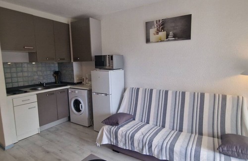 La Jetee Apartment | Vrbo Property