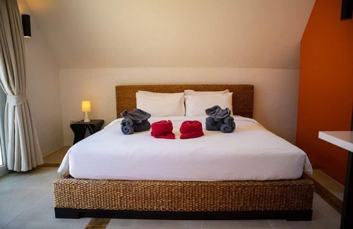 Klong Son House | Lagoon Double Room at Blue Heaven Bay Resort Koh Chang