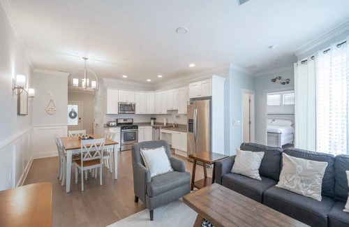Townsend's Inlet Condo | Townsend Inlet condo with ocean and bay view! Handicap accessible!