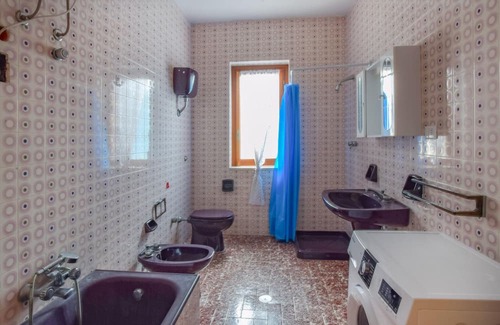 Calalunga-Pietragrande Apartment | Pack your bags and look forward to relaxing days in this holiday apartment in Calabria.