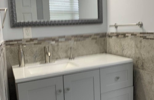 Academy - Sherman Park House | Urban Vivacious Family Oriented Home. 8 Minutes from Downtown St Louis!