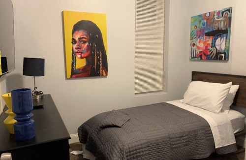 Academy - Sherman Park House | Urban Vivacious Family Oriented Home. 8 Minutes from Downtown St Louis!