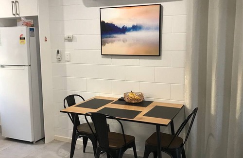 Hermit Park Apartment | Haven on Hughes #3 Clean Peaceful 2-bedroom Close to City