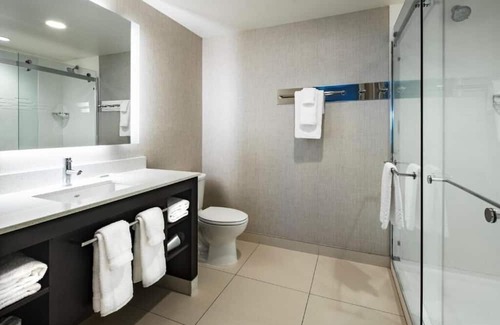 Seven Hills Apartment | 1 Bedroom Suite Near Starbucks LAS