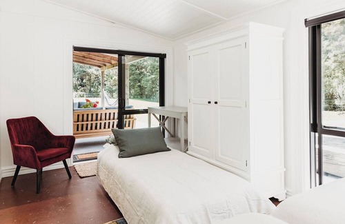 Warkworth Cabin | Hot Tub overlooking a waterfall, near beaches, vineyards, Matakana, Brick Bay