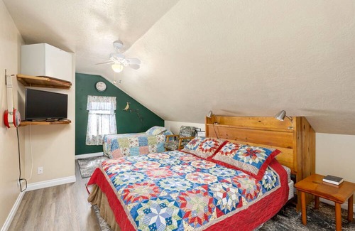 Fairfield House | Fairfield Park Inn Room #5