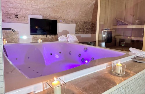 Bisceglie Apartment | Vrbo Property