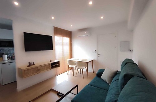 Poniente-Sur Apartment | Balcón de los Patios. San Basilio Cordoba