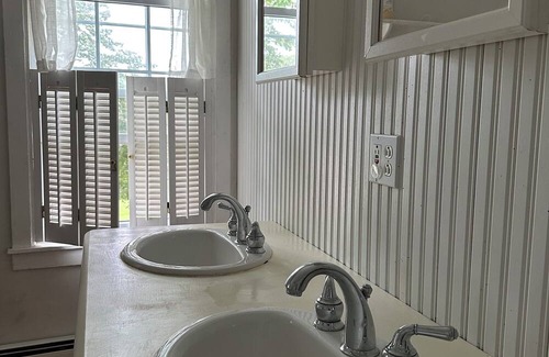 Bath House | Guest Room w/Bath & Private Entrance - Best Value in Town