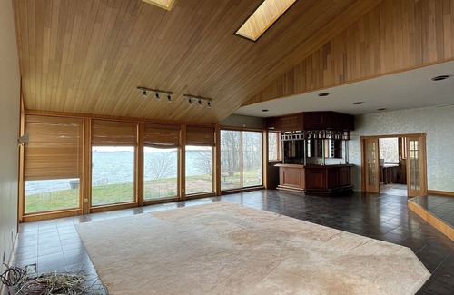 Algoma District House | Waterfront house for rent in Algoma Mills on the North Channel of Lake Huron.