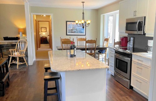 North Kawartha House | Family Fun on Chandos Lake