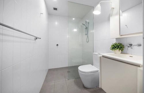 Brighton Apartment | Brighton's Best in a Bright Nest