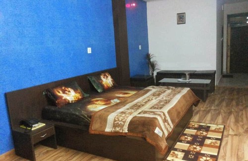 Khajjiar Hotel | Goroomgo Shining Star Resorts Himachal Pradesh