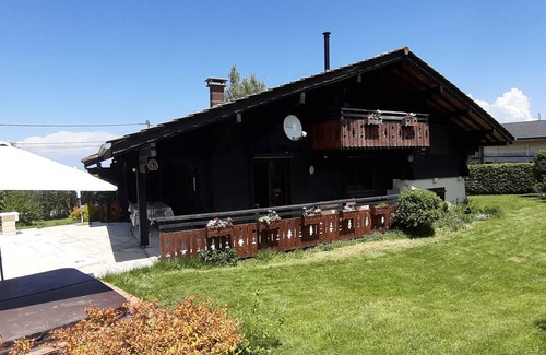 La Roche-sur-Foron Ski Chalet | Chalet Familial Avec Piscine au Cœur de la Haute Savoie